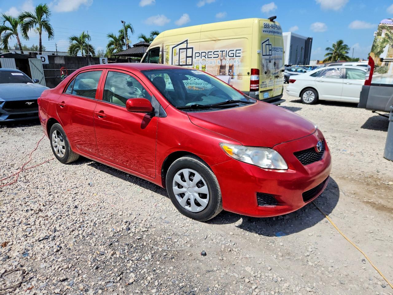 2010 TOYOTA COROLLA LE — Фото 4 из 12
