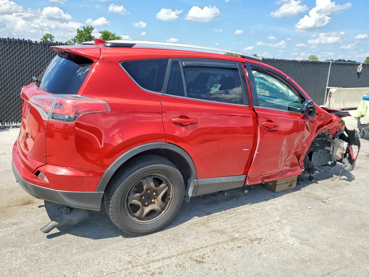 2016 TOYOTA RAV4 LE — Фото 3 из 14