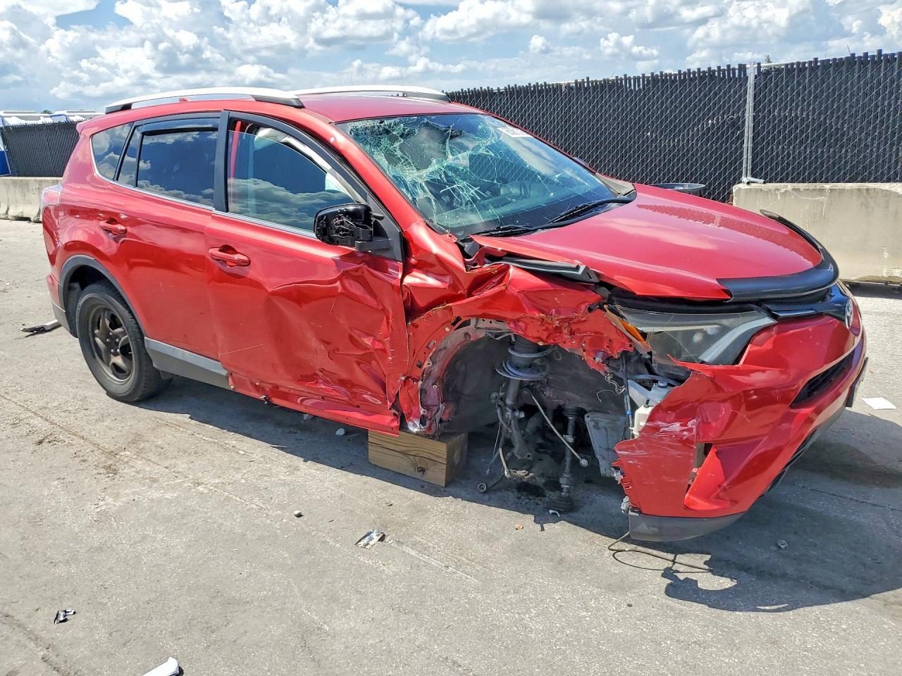 2016 TOYOTA RAV4 LE — Фото 4 из 14
