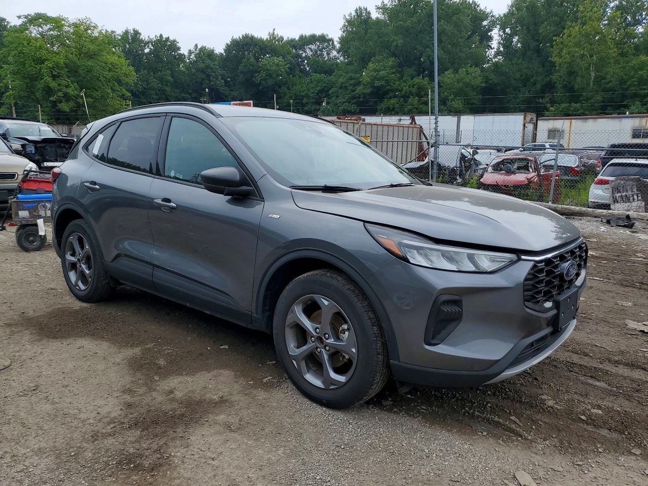 2025 FORD ESCAPE ST LINE — Фото 4 из 12