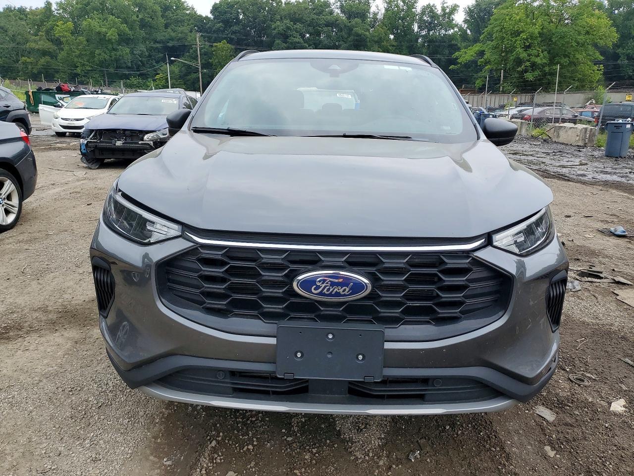 2025 FORD ESCAPE ST LINE — Фото 5 из 12