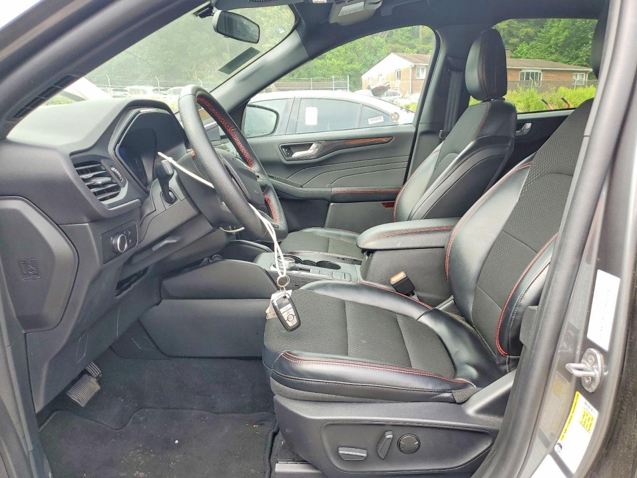 2025 FORD ESCAPE ST LINE — Фото 7 из 12