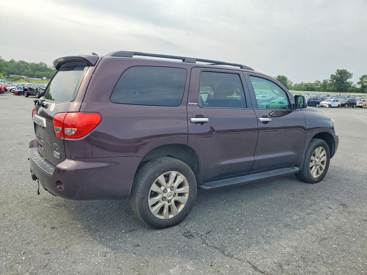 2016 TOYOTA SEQUOIA PLATINUM — Фото 3 из 13