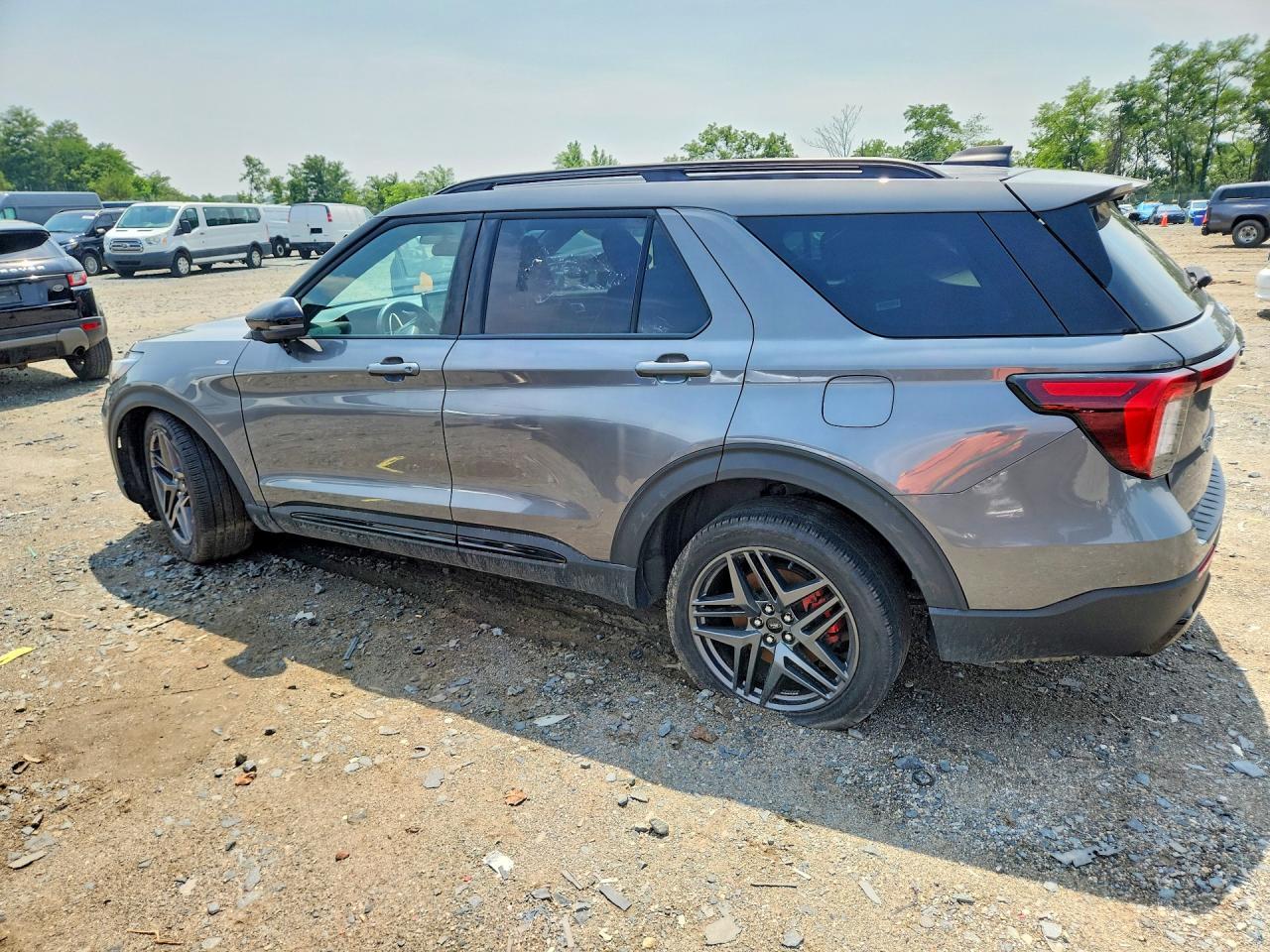1FMUK8KH4SGB37395 2025 FORD EXPLORER photo no. 2