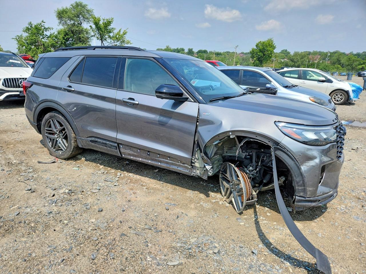 1FMUK8KH4SGB37395 2025 FORD EXPLORER photo no. 4