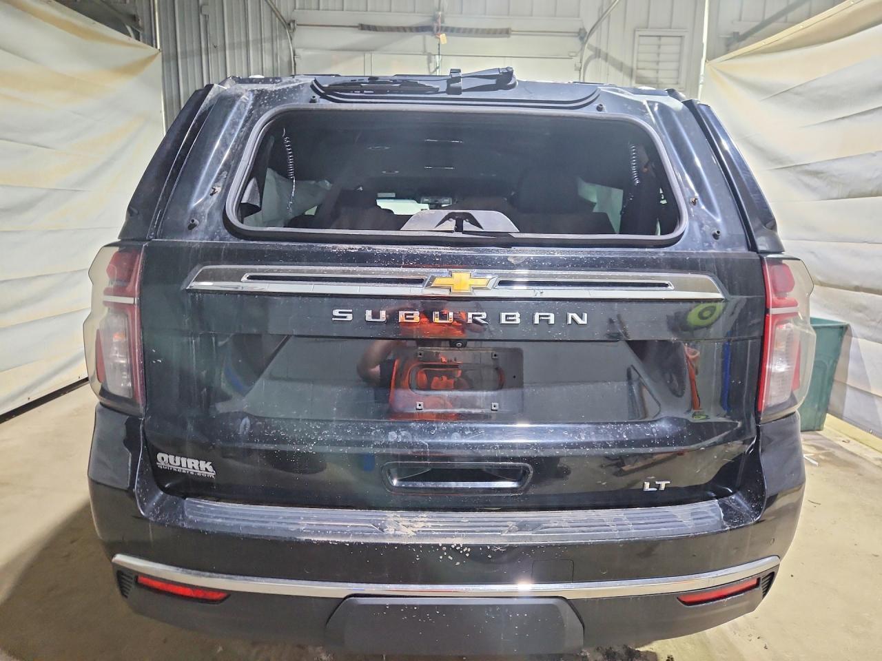 2021 CHEVROLET SUBURBAN K1500 LT — Фото 6 из 13