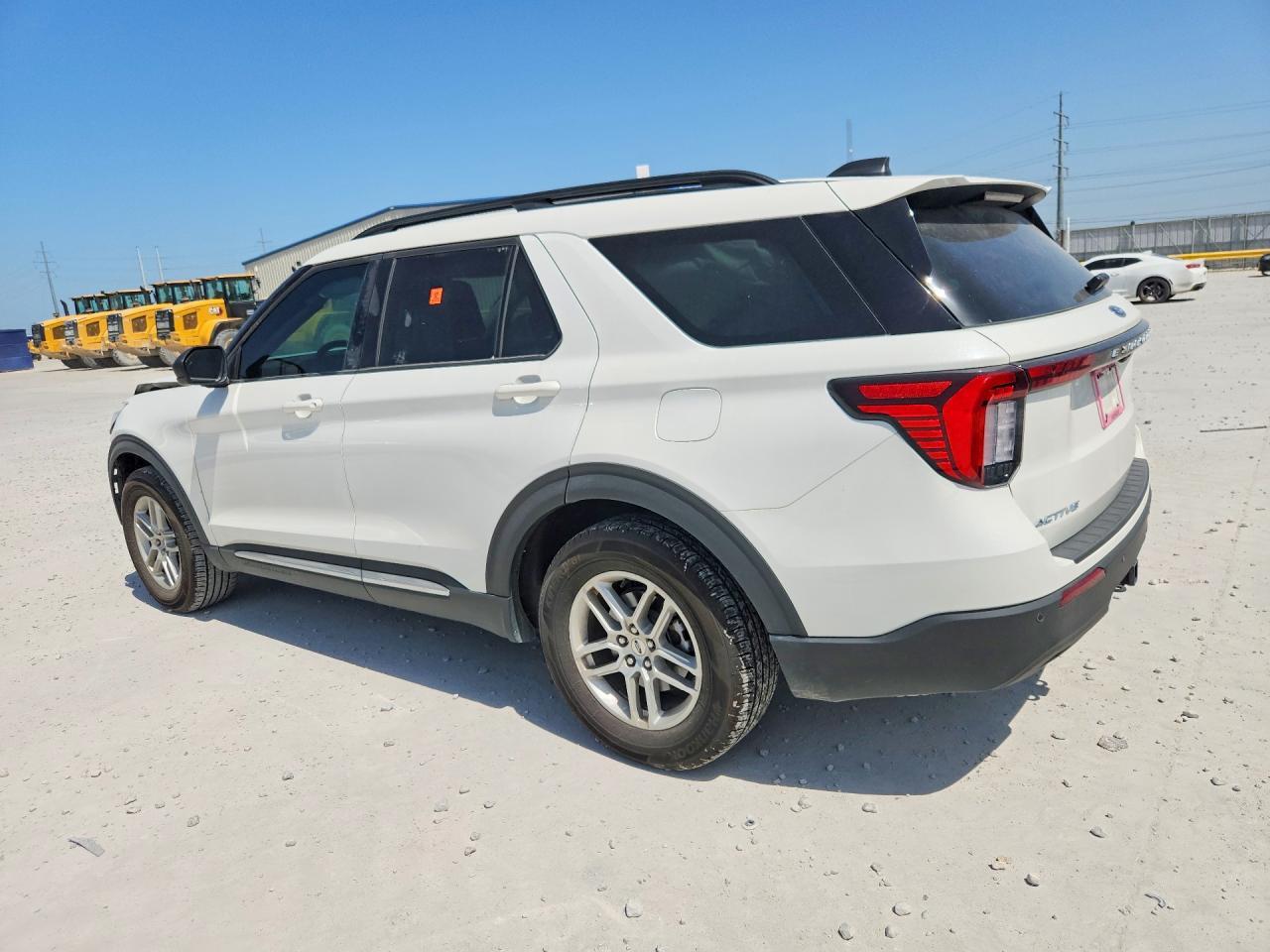 1FMUK7DH2SGC36658 2025 FORD EXPLORER photo no. 2