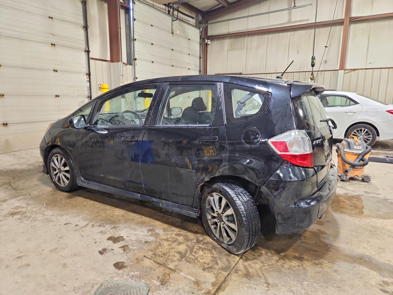 2013 HONDA FIT SPORT — Фото 2 из 12