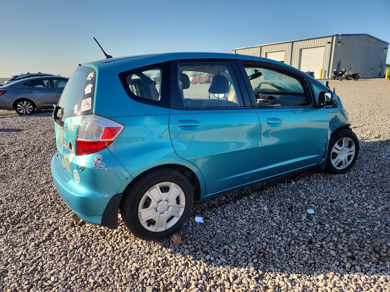 JHMGE8H33DC010327 2013 HONDA FIT photo no. 3