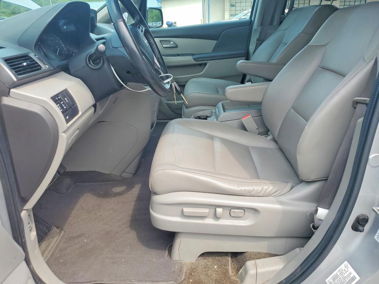 2013 HONDA ODYSSEY EXL — Фото 7 из 13