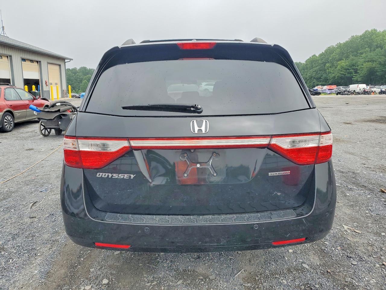 2013 HONDA ODYSSEY TOURING — Фото 6 из 13