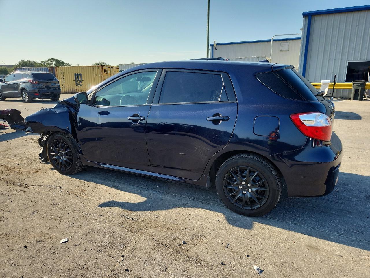 2010 TOYOTA MATRIX S — Фото 2 из 12