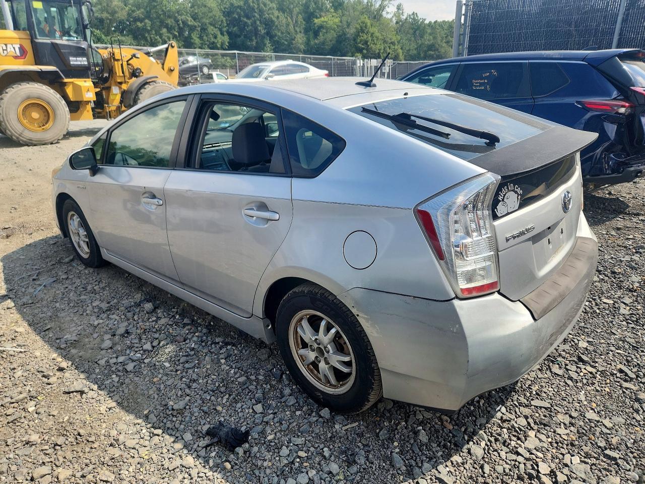 2010 TOYOTA PRIUS II — Фото 2 из 12