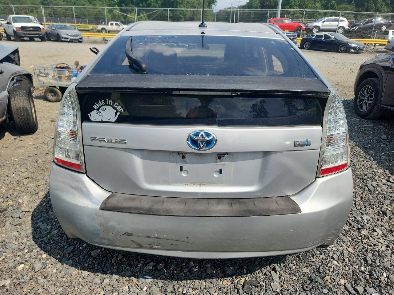 2010 TOYOTA PRIUS II — Фото 6 из 12