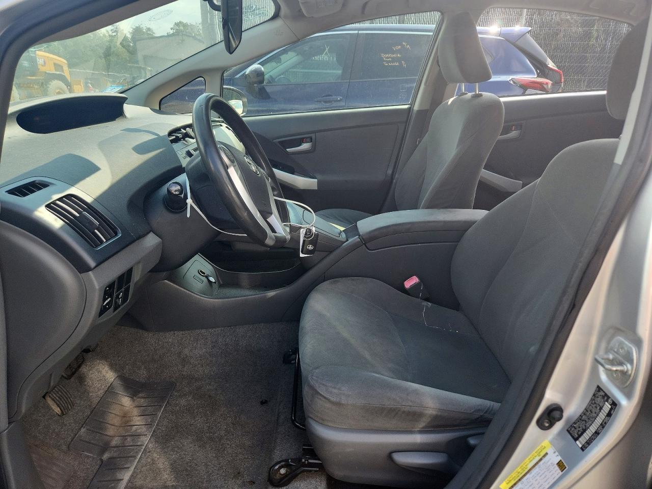2010 TOYOTA PRIUS II — Фото 7 из 12