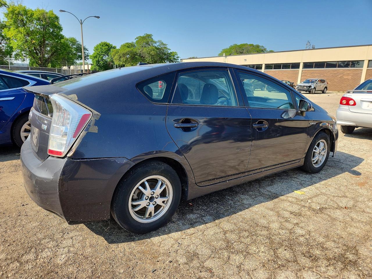 2010 TOYOTA PRIUS II — Фото 3 из 12