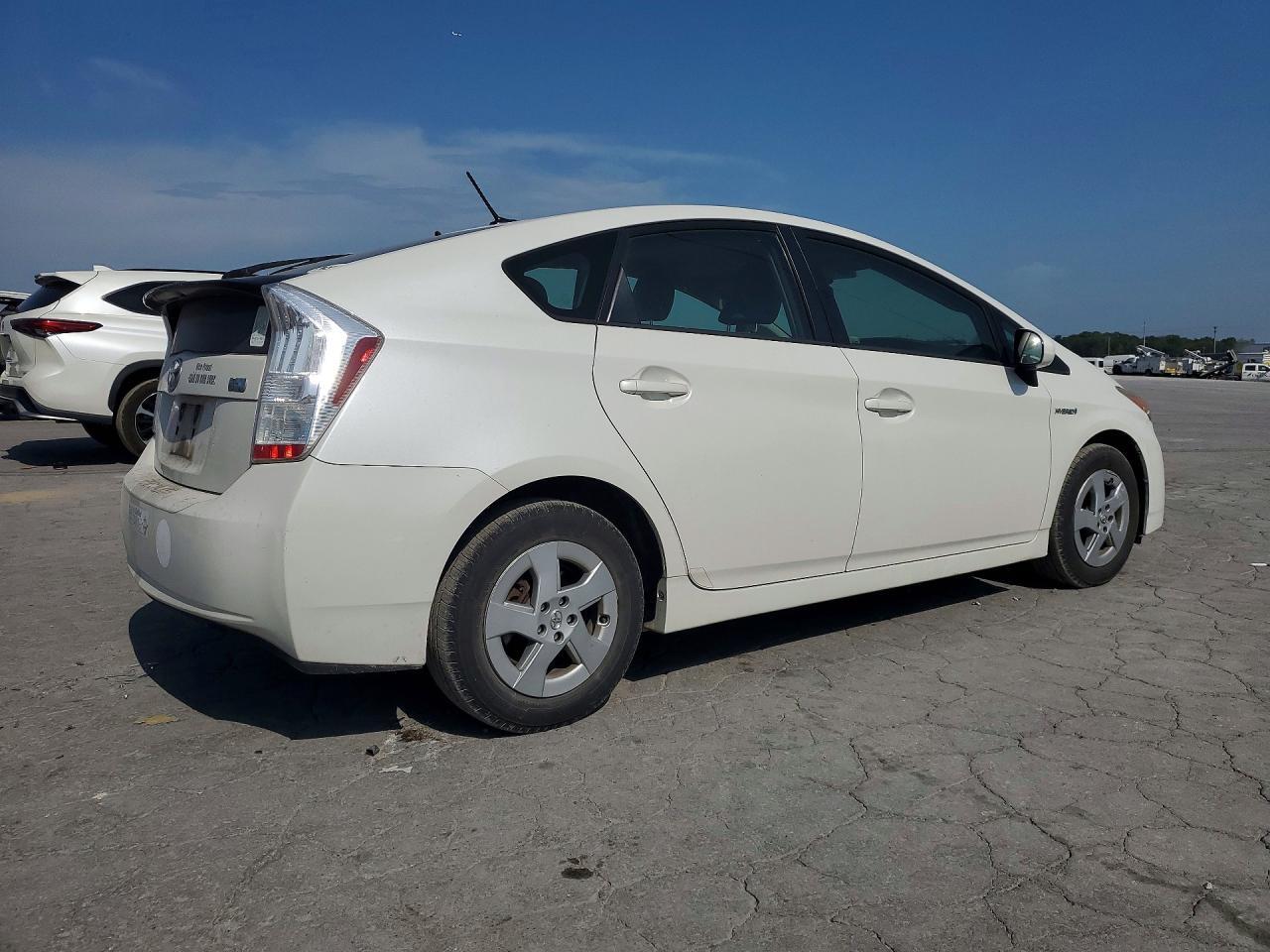 2010 TOYOTA PRIUS II — Фото 3 из 12
