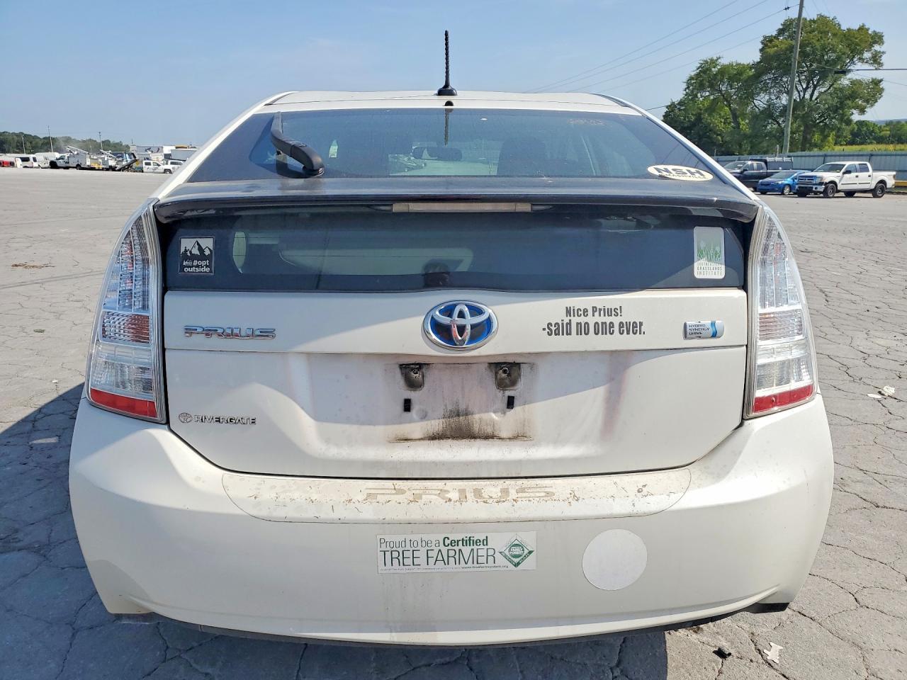 2010 TOYOTA PRIUS II — Фото 6 из 12