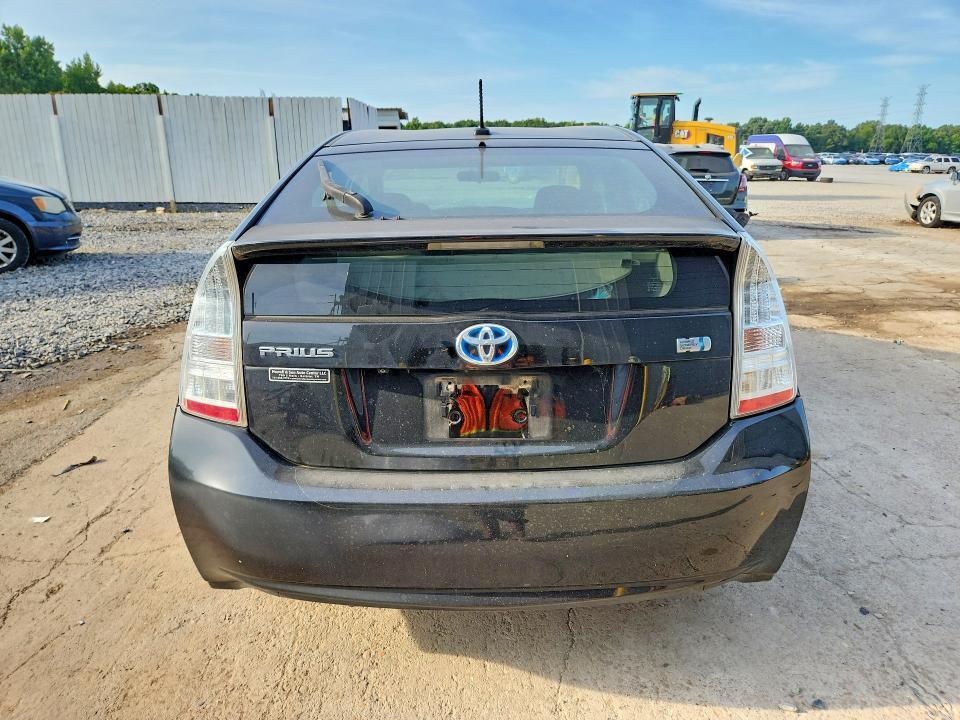 2010 TOYOTA PRIUS III — Фото 6 из 12