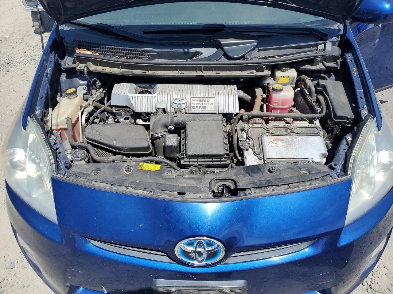 2010 TOYOTA PRIUS III — Фото 11 из 13