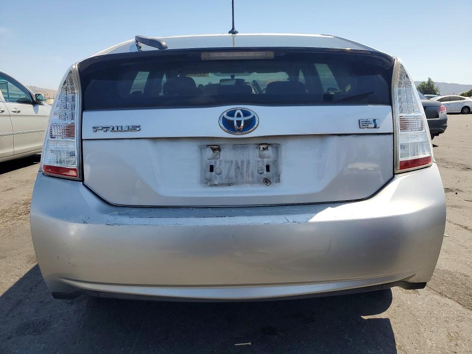 2010 TOYOTA PRIUS II — Фото 6 из 12