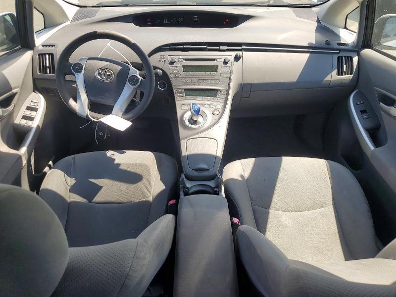 2010 TOYOTA PRIUS II — Фото 8 из 12
