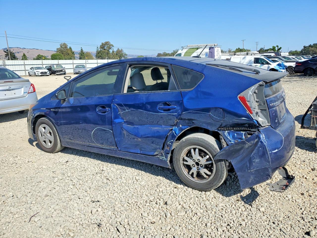2010 TOYOTA PRIUS II — Фото 2 из 12