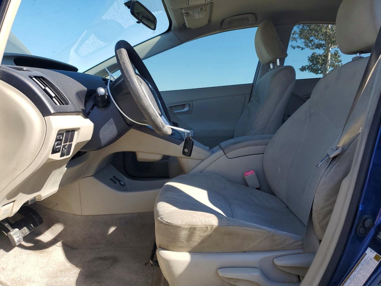 2010 TOYOTA PRIUS II — Фото 7 из 12