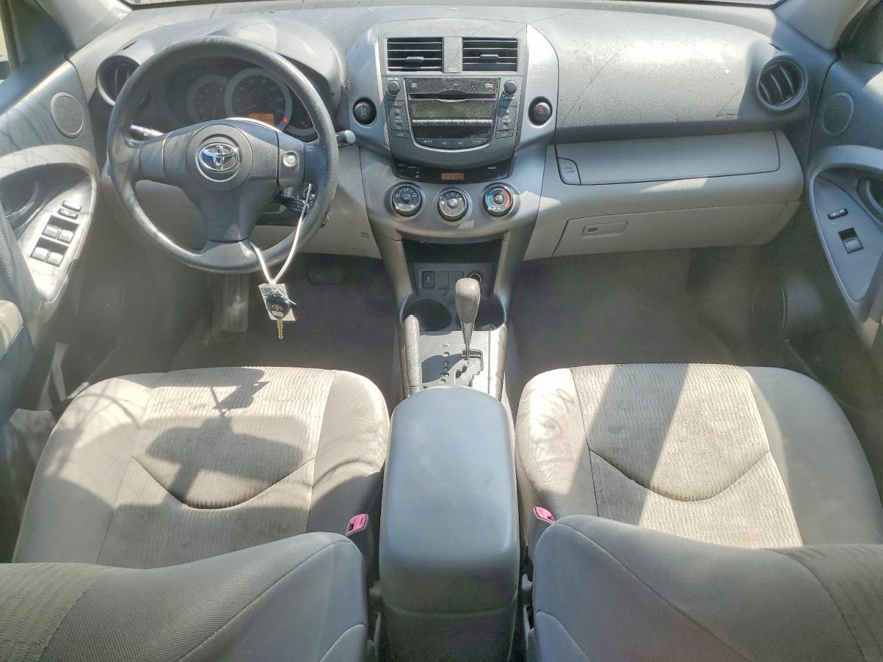2010 TOYOTA RAV4 BASE — Фото 8 из 13