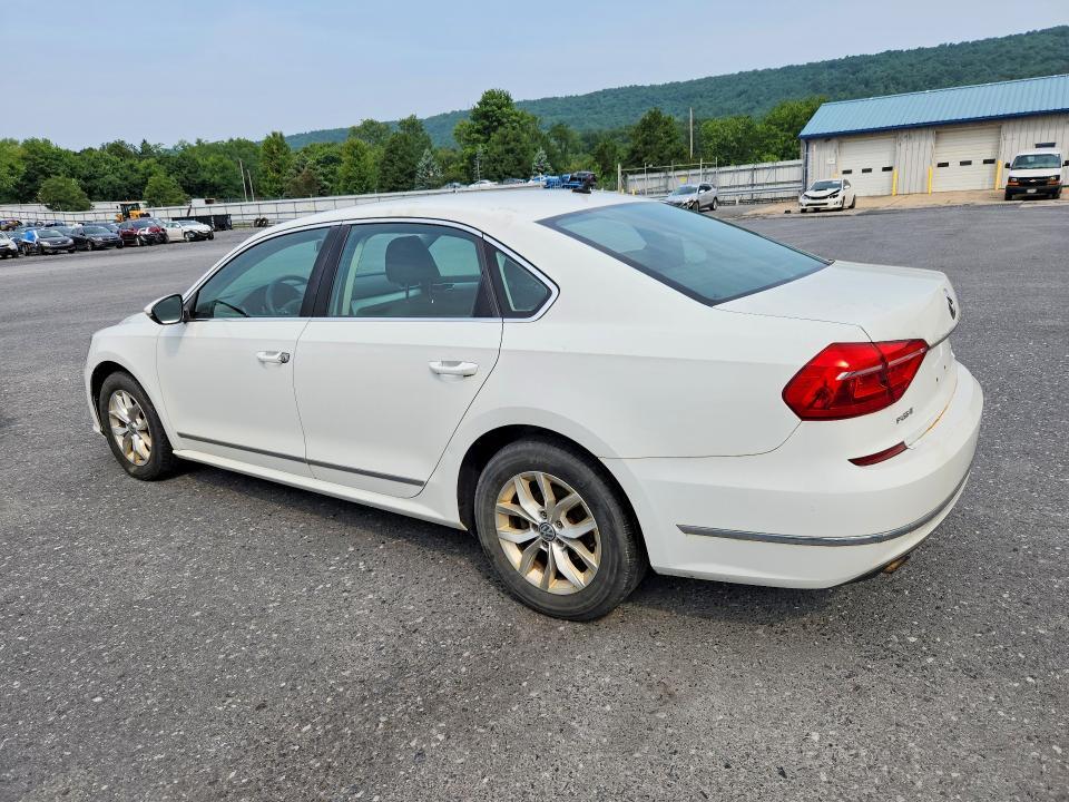2016 VOLKSWAGEN PASSAT S — Фото 2 из 12