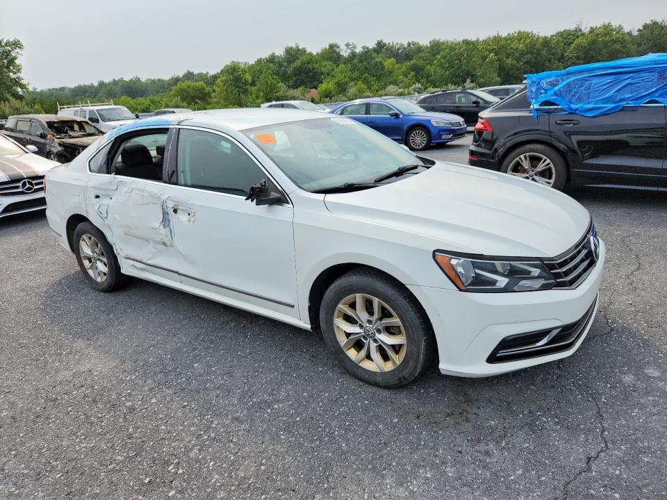 2016 VOLKSWAGEN PASSAT S — Фото 4 из 12