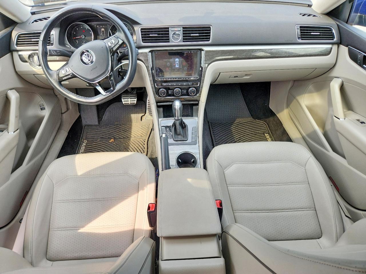 2016 VOLKSWAGEN PASSAT SE — Фото 8 из 12