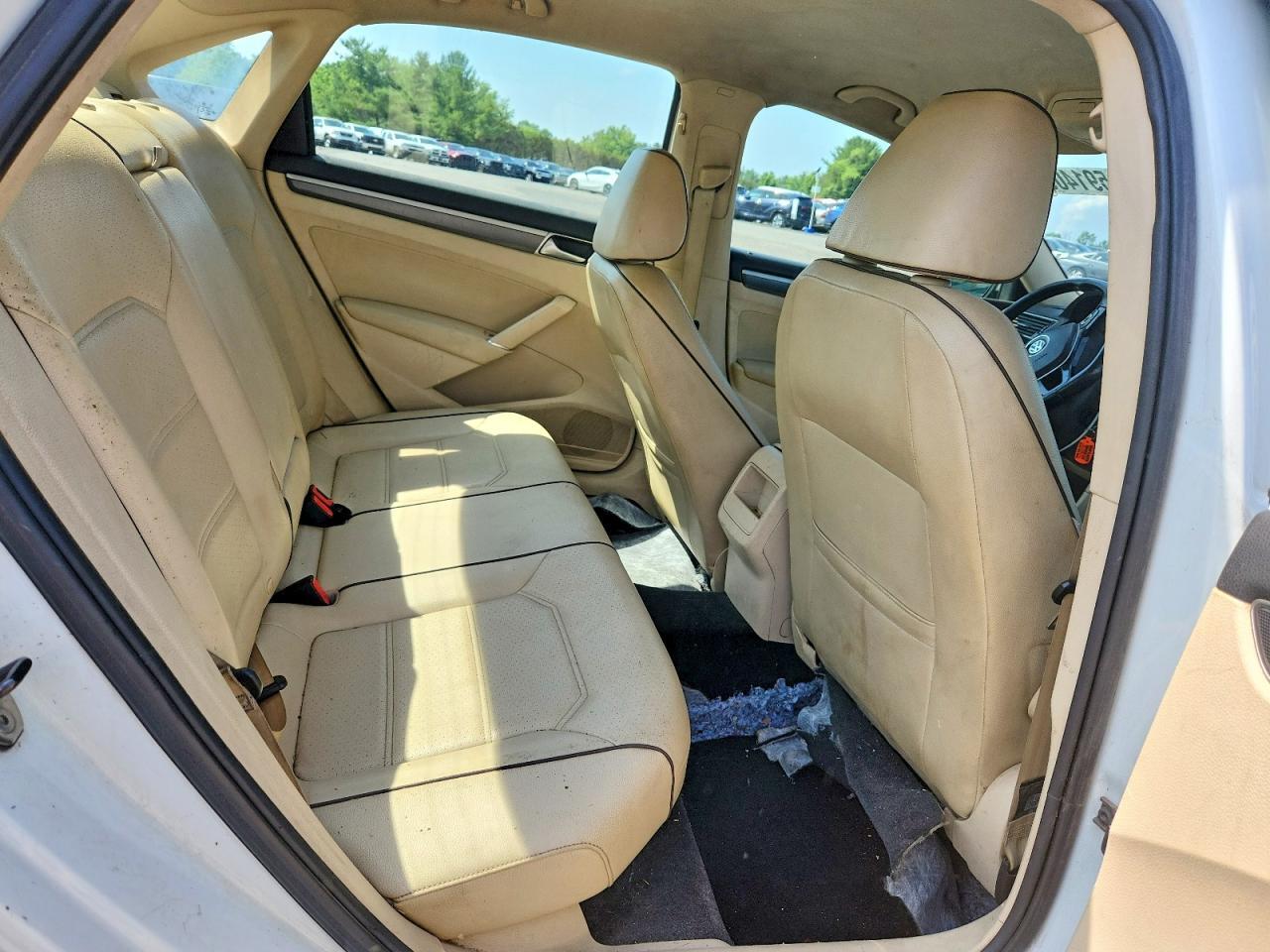 2016 VOLKSWAGEN PASSAT S — Фото 10 из 12