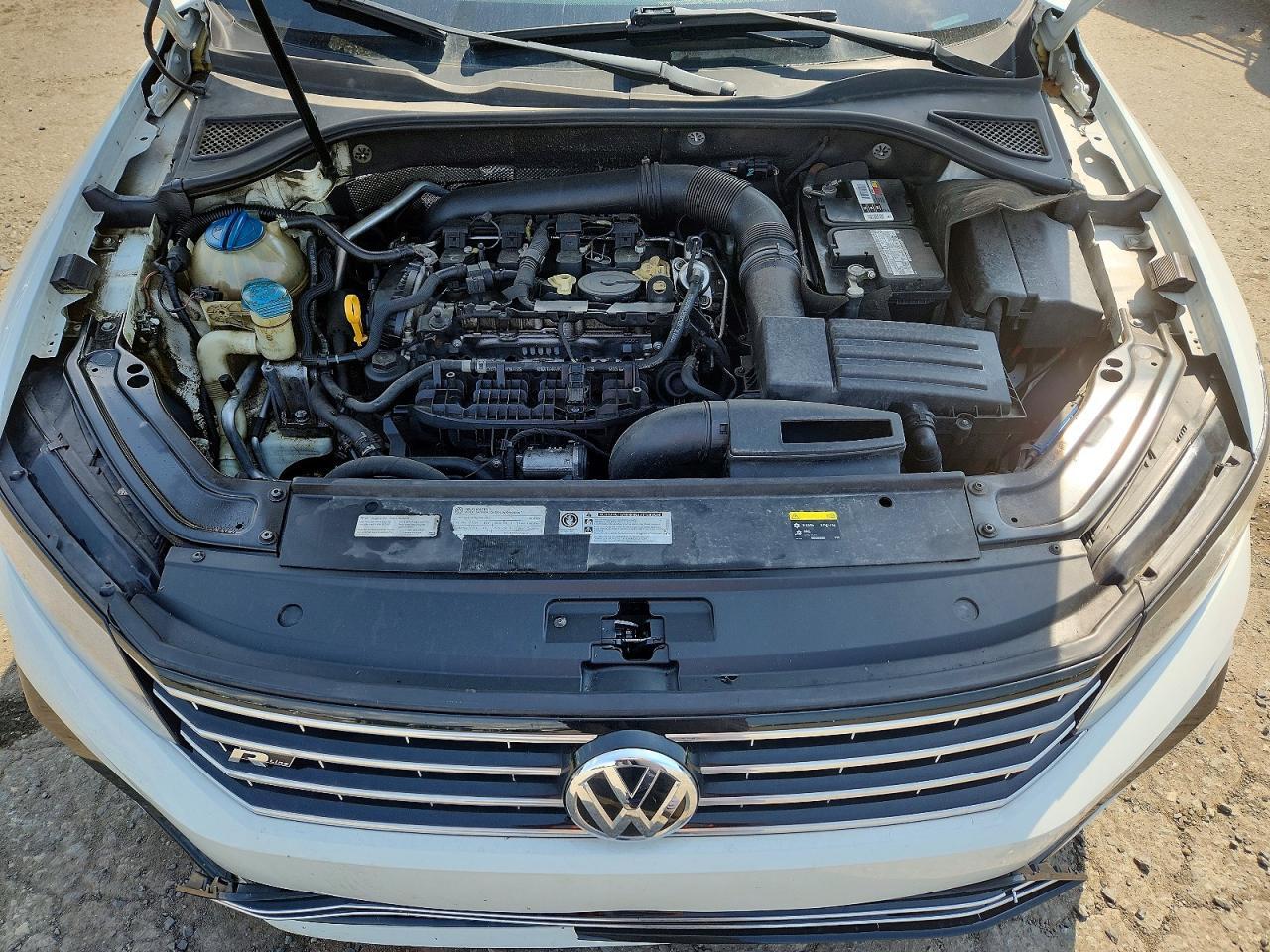 2016 VOLKSWAGEN PASSAT S — Фото 11 из 12