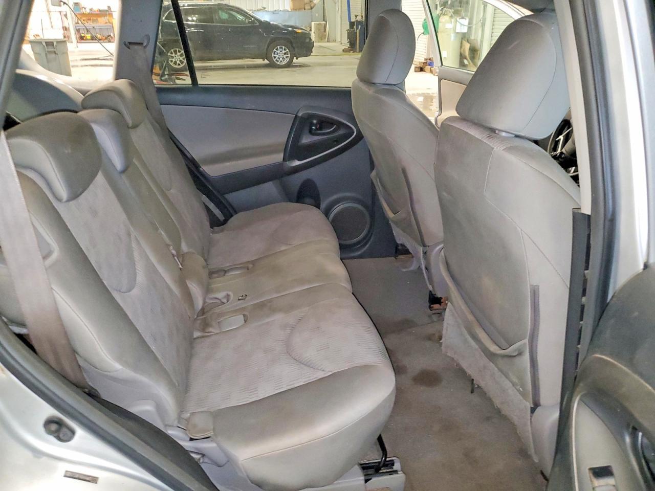2010 TOYOTA RAV4 BASE — Фото 11 из 13