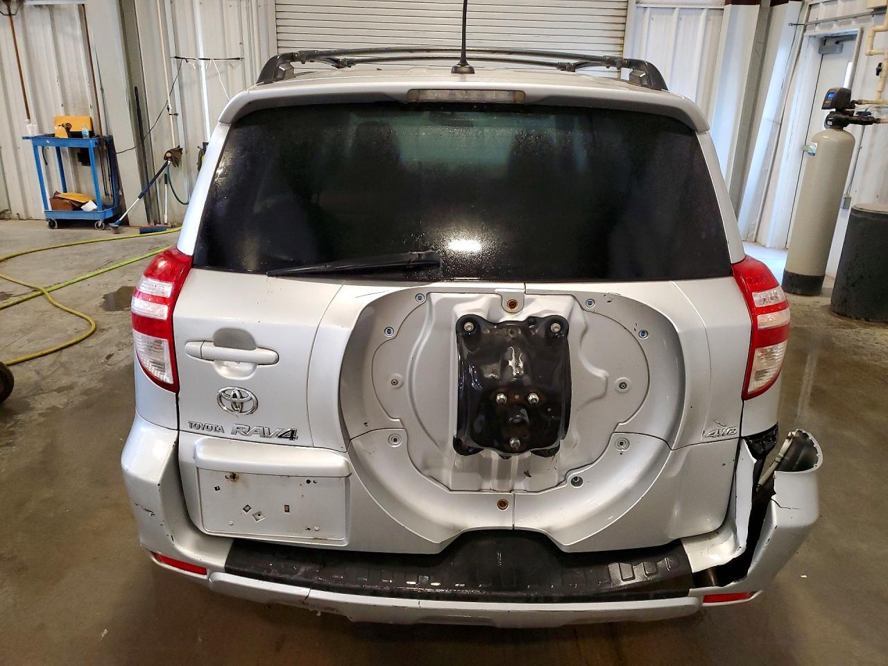 2010 TOYOTA RAV4 BASE — Фото 6 из 13