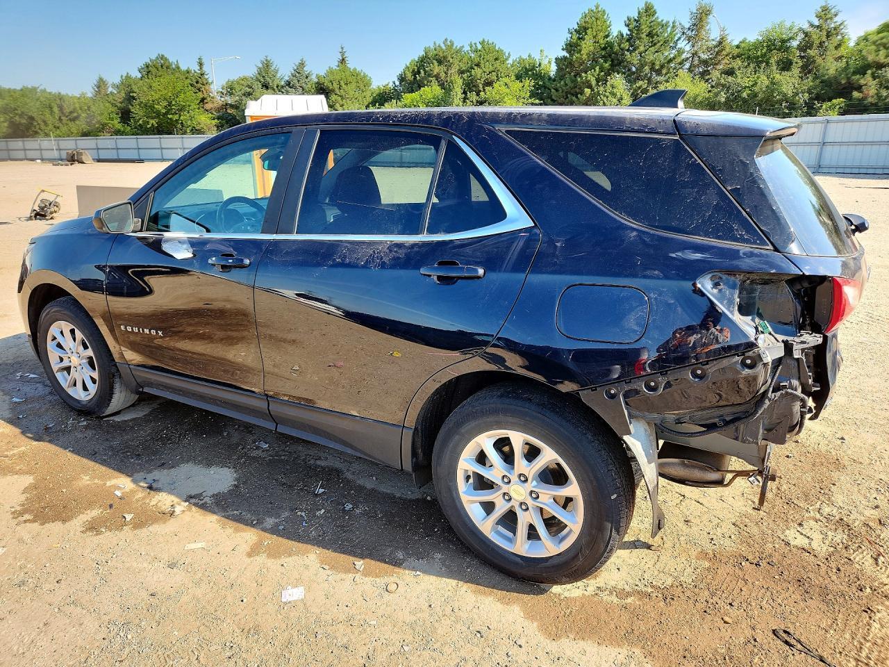 3GNAXUEV4MS139968 2021 CHEVROLET EQUINOX photo no. 2
