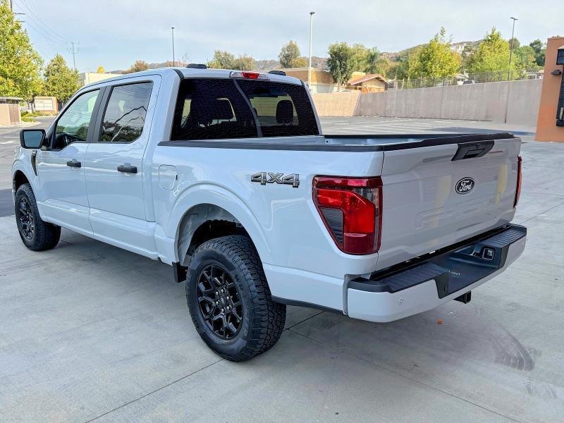 2025 FORD F150 STX — Фото 3 из 13