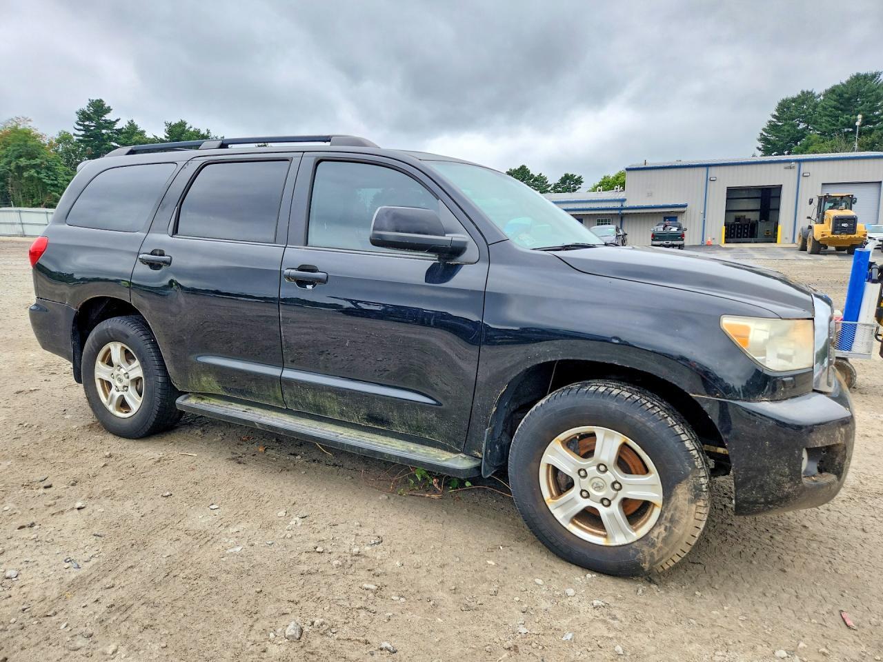 2010 TOYOTA SEQUOIA SR5 — Фото 4 из 13