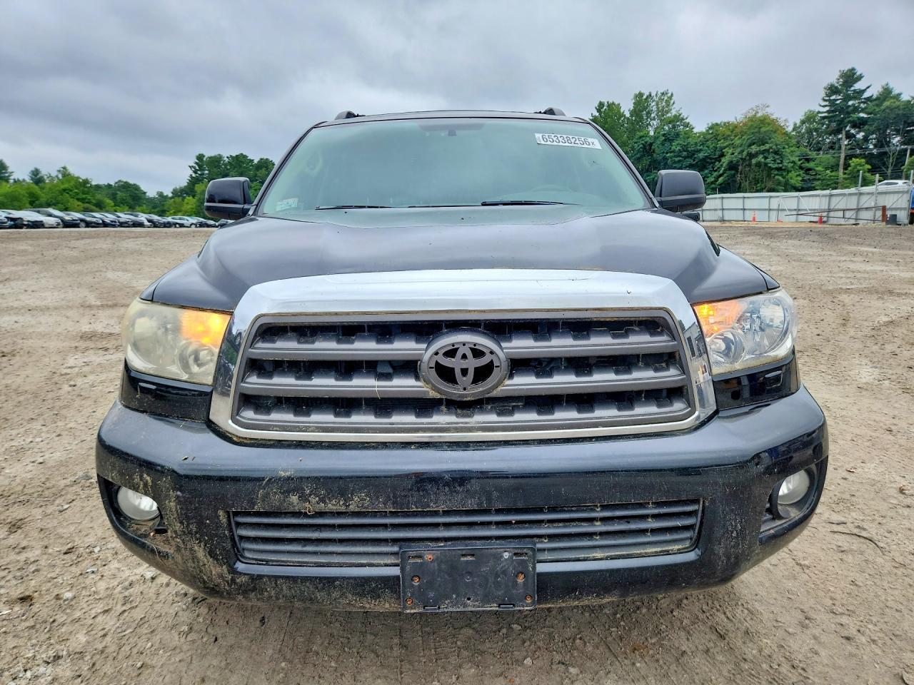 2010 TOYOTA SEQUOIA SR5 — Фото 5 из 13