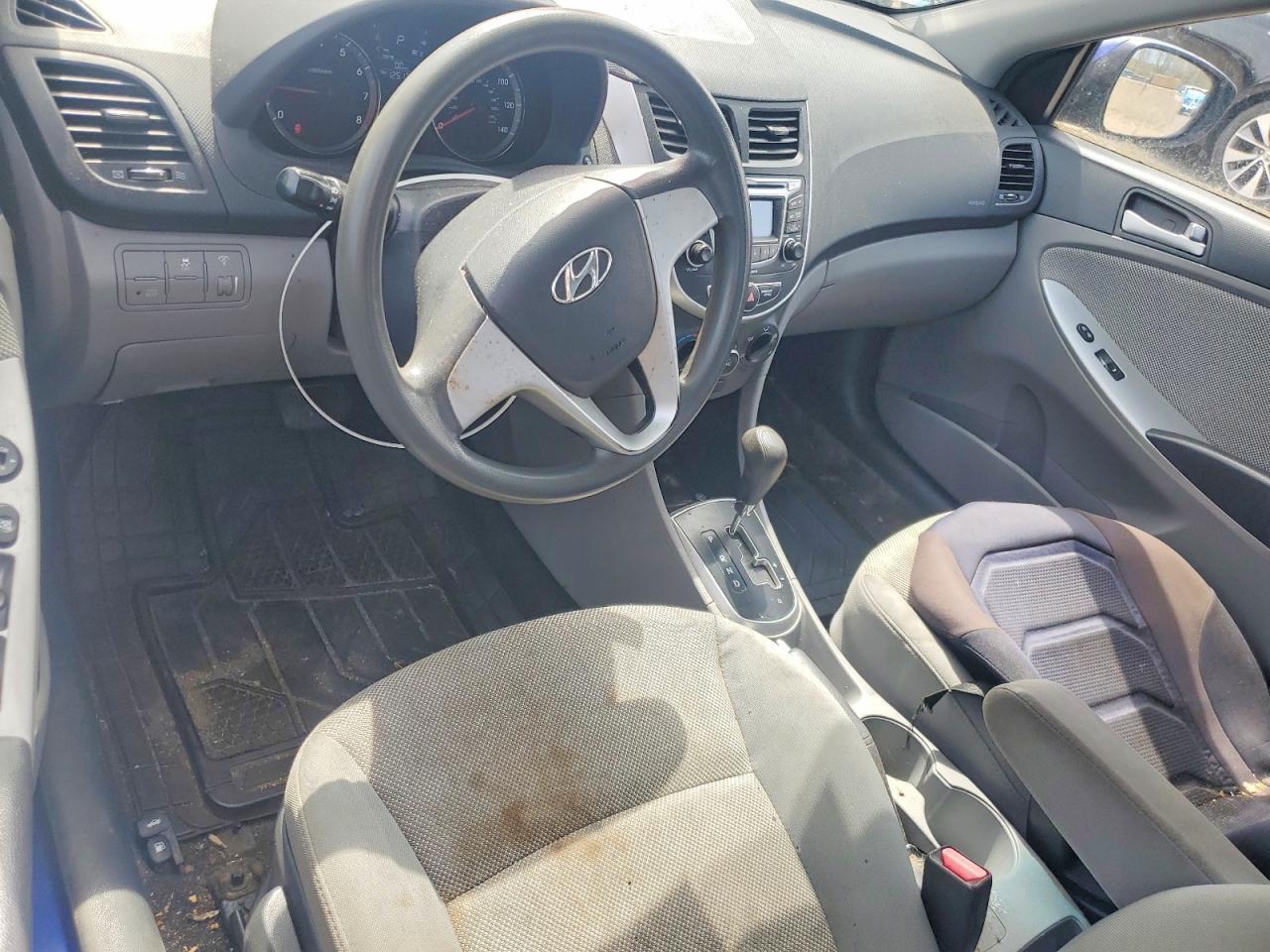 2013 HYUNDAI ACCENT — Фото 8 из 12
