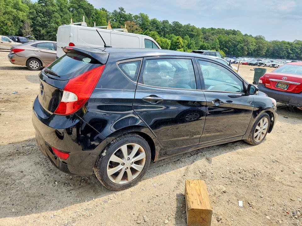 2013 HYUNDAI ACCENT SE — Фото 3 из 12