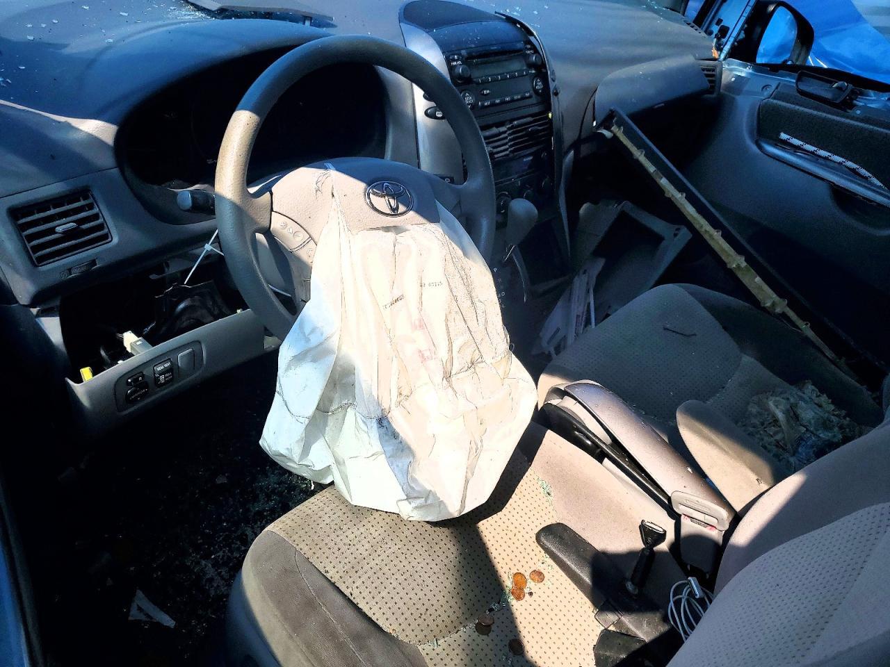5TDKK4CC9AS312302 2010 TOYOTA SIENNA photo no. 8