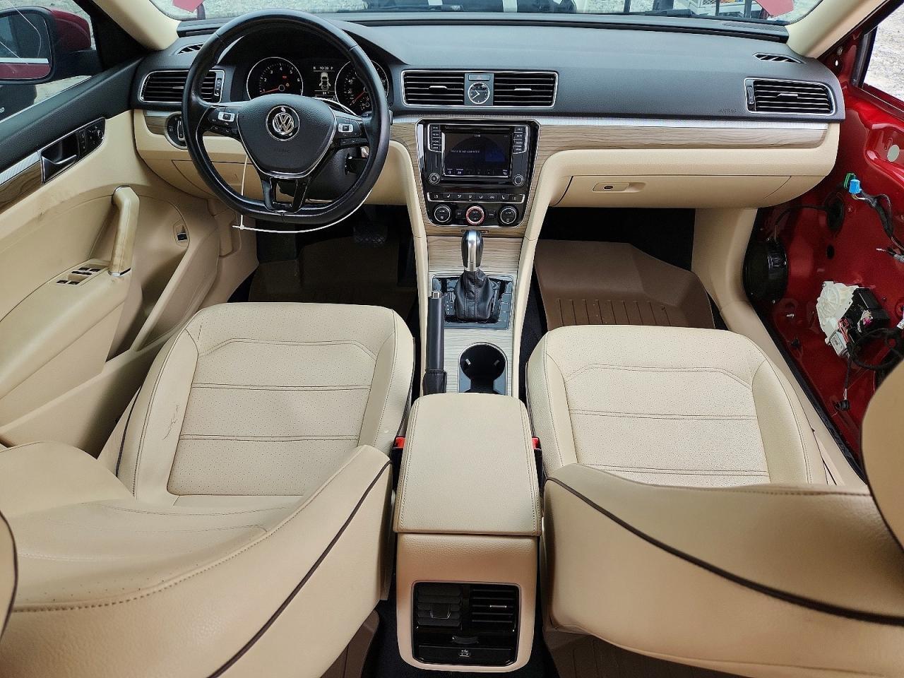 2016 VOLKSWAGEN PASSAT SE — Фото 8 из 12