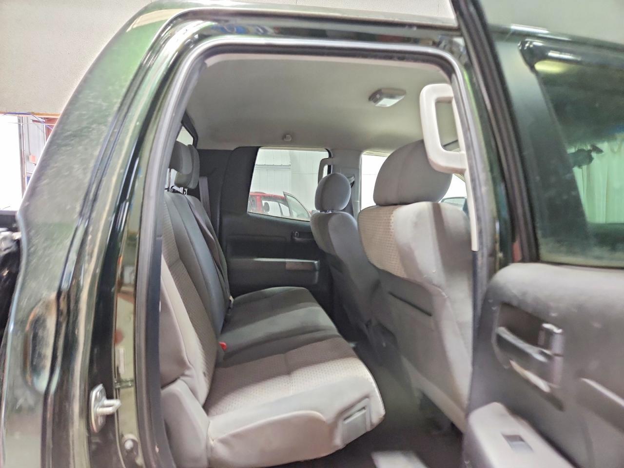 2010 TOYOTA TUNDRA DOUBLE CAB SR5 — Фото 10 из 12