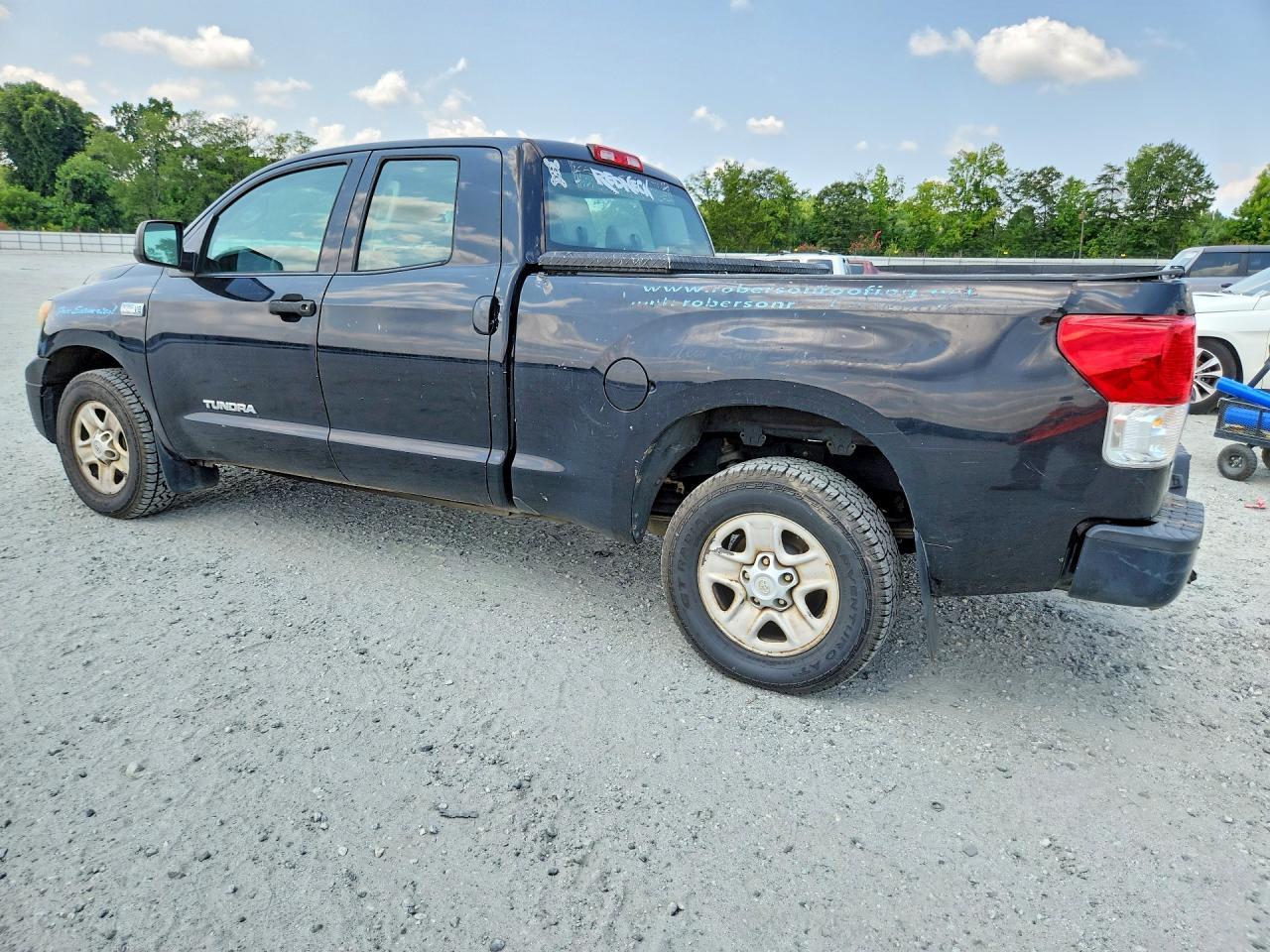 2010 TOYOTA TUNDRA DOUBLE CAB SR5 — Фото 2 из 12