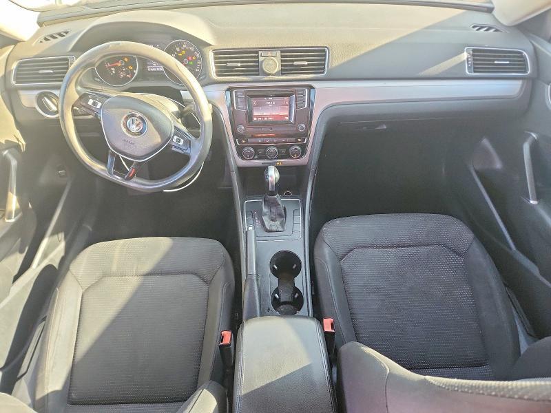 2016 VOLKSWAGEN PASSAT S — Фото 8 из 13