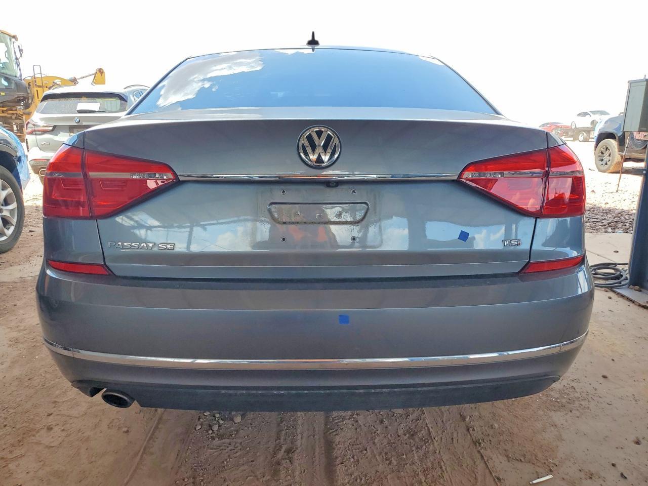 2016 VOLKSWAGEN PASSAT SE — Фото 6 из 12