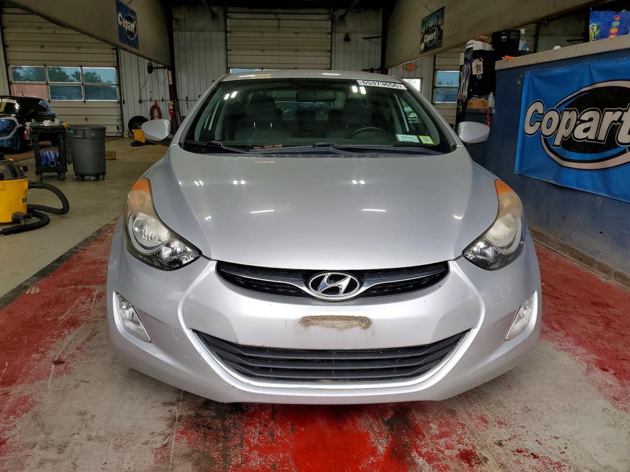 2013 HYUNDAI ELANTRA GLS — Фото 5 из 12