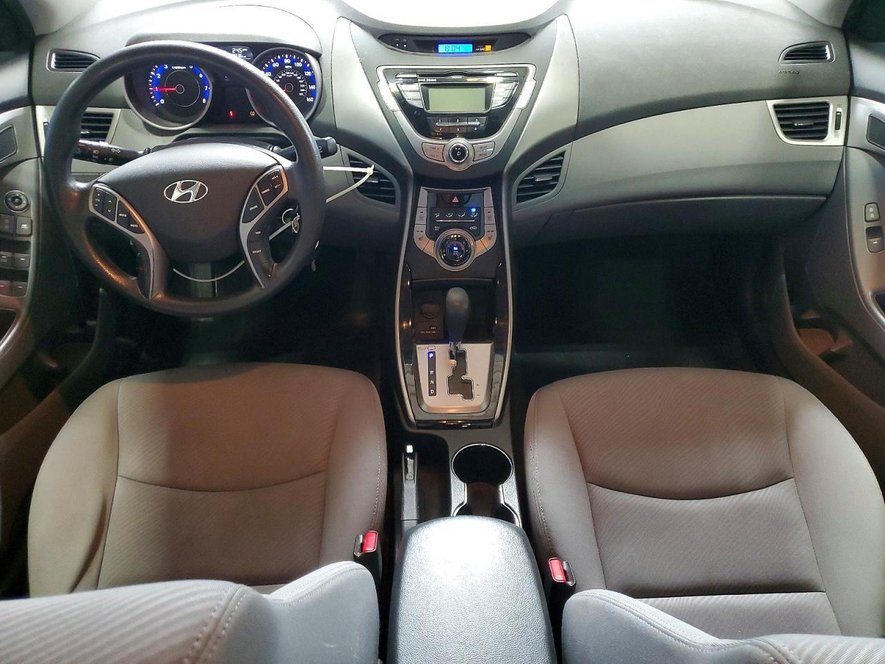 2013 HYUNDAI ELANTRA GLS — Фото 8 из 12